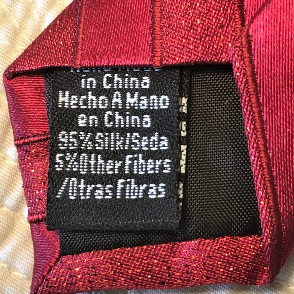 GEOFFREY BEENE Red on Sparkling Red Necktie